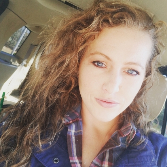 Meet your Posher, Donna - Picture 3 of 3